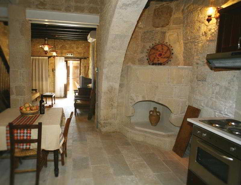 Leonidas Village Houses Γουδί Εξωτερικό φωτογραφία