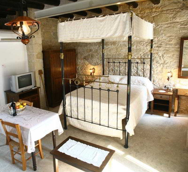 Leonidas Village Houses Γουδί Εξωτερικό φωτογραφία