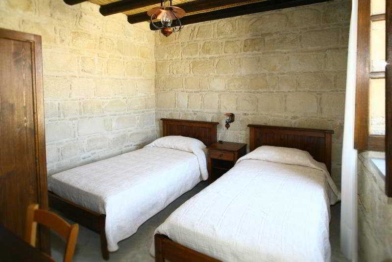 Leonidas Village Houses Γουδί Εξωτερικό φωτογραφία