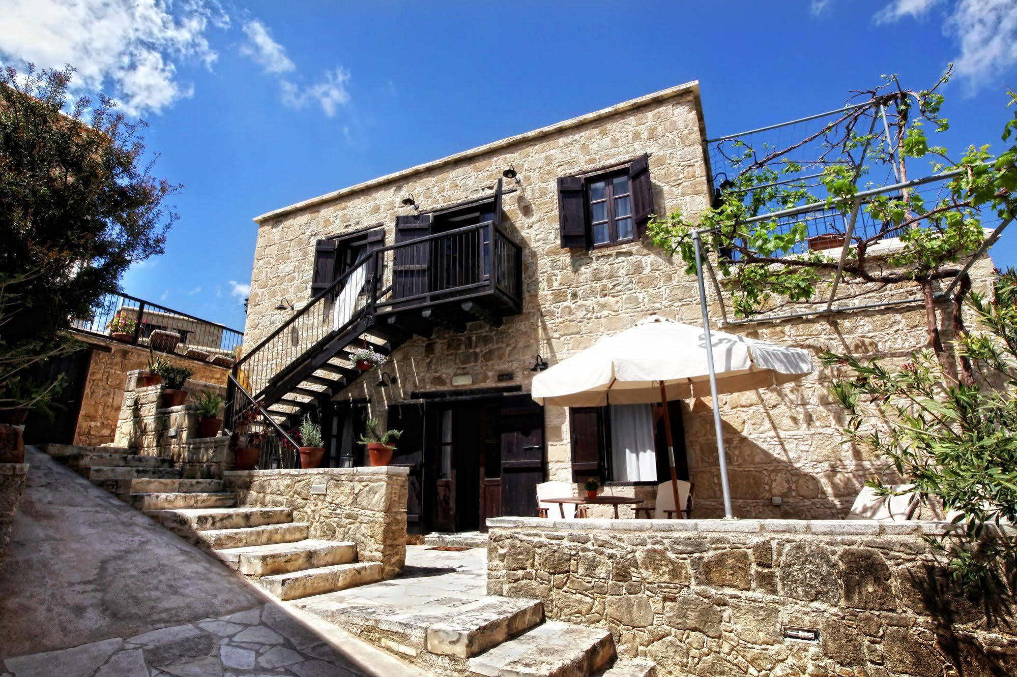 Leonidas Village Houses Γουδί Εξωτερικό φωτογραφία