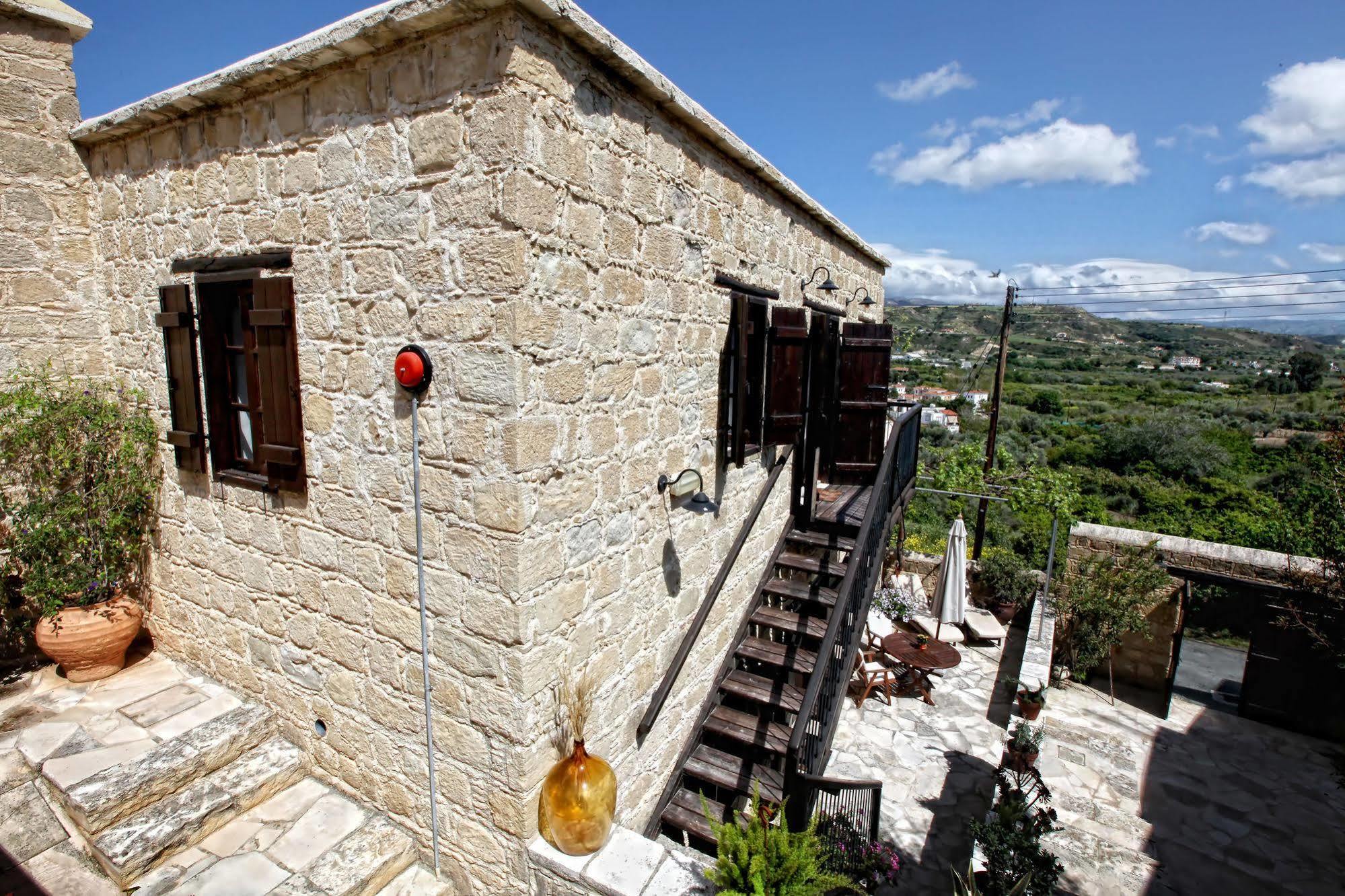 Leonidas Village Houses Γουδί Εξωτερικό φωτογραφία