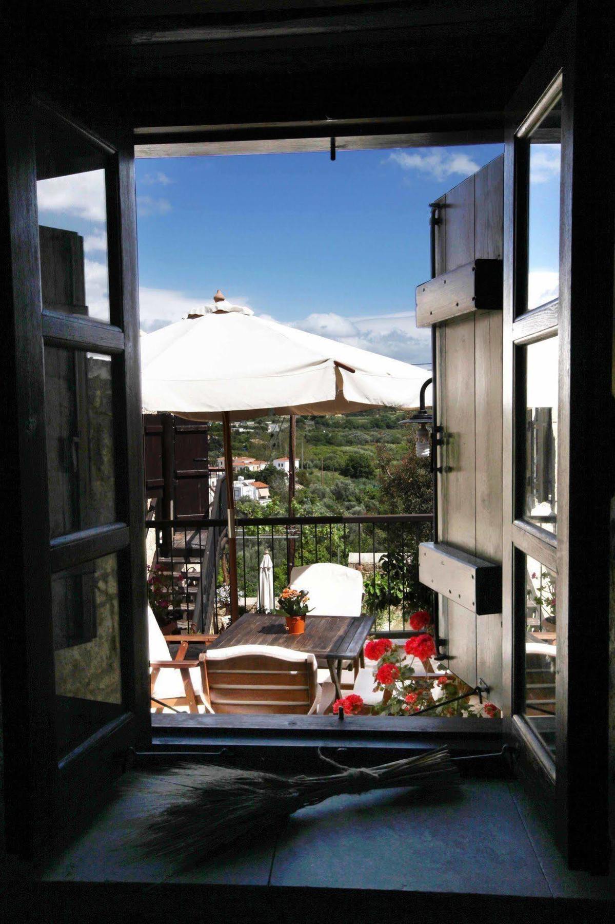 Leonidas Village Houses Γουδί Εξωτερικό φωτογραφία